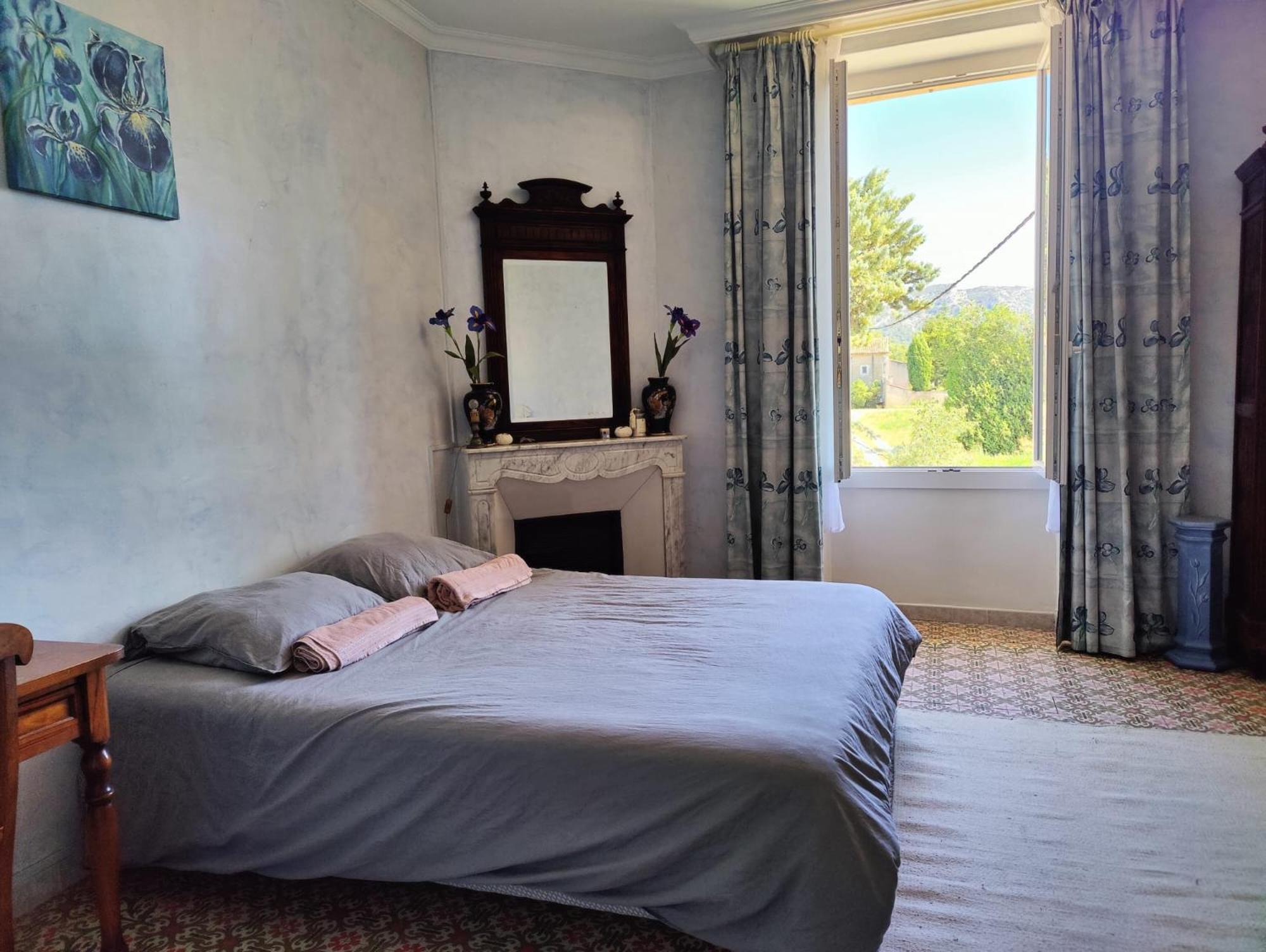 Chambre 3 Personnes Avec Salle De Bain Dans Mas Du Luberon Robion en Luberon Exterior photo